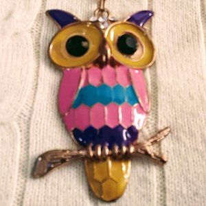 Meet your Posher, Katie (@auntiektsattic)